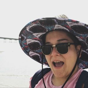 Meet your Posher, Laura